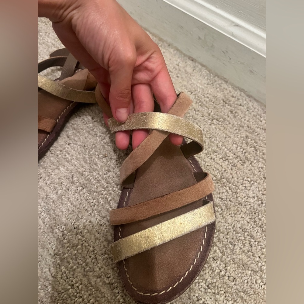 Splendid Metallic Gold and Tan Sandals
